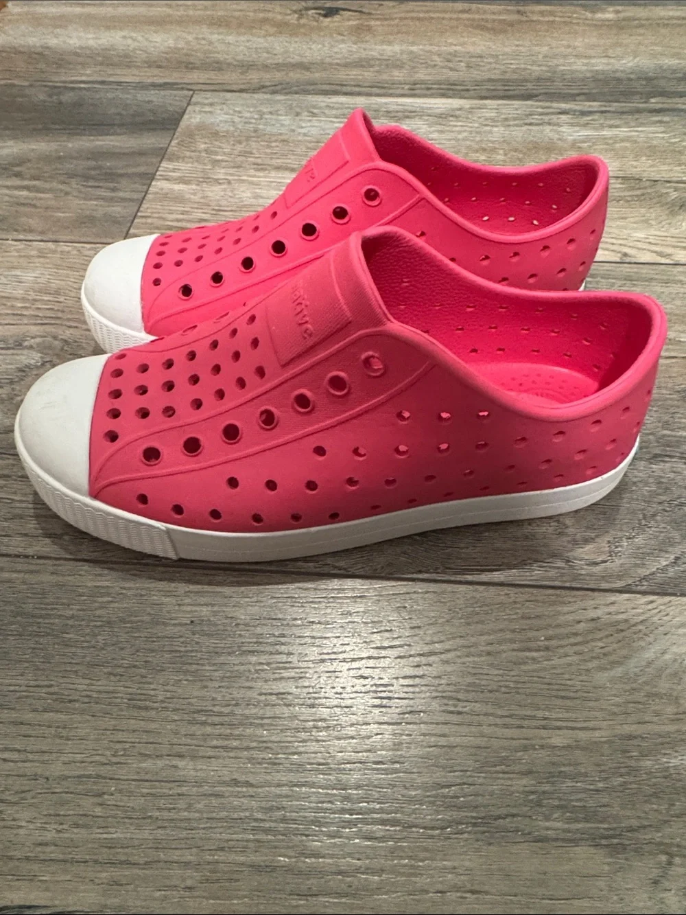 Native Jefferson Slip Ons Sz J2